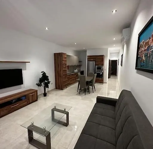 Smart 1 Bedroom In Noah Apartments, Gzira